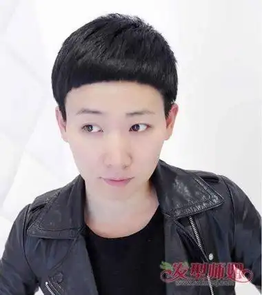 女生超 短发锅盖头发型