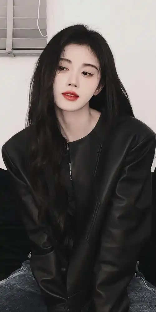 鞠婧祎94好漂亮的黑色皮衣小老公    #鞠婧祎微醺车厘子妆