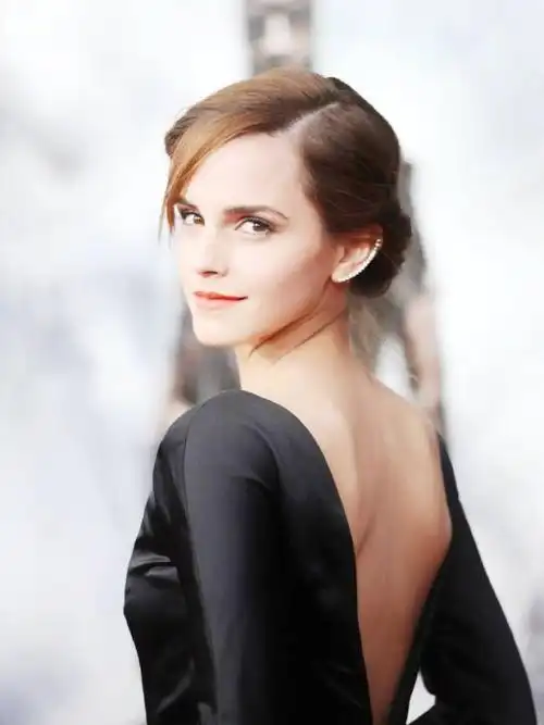 你见过最美的回眸一笑是什么样的?