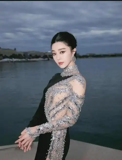 范冰冰频频现身国外,一年前的一句话,暴露她真实处境|李晨|任泉|陆毅