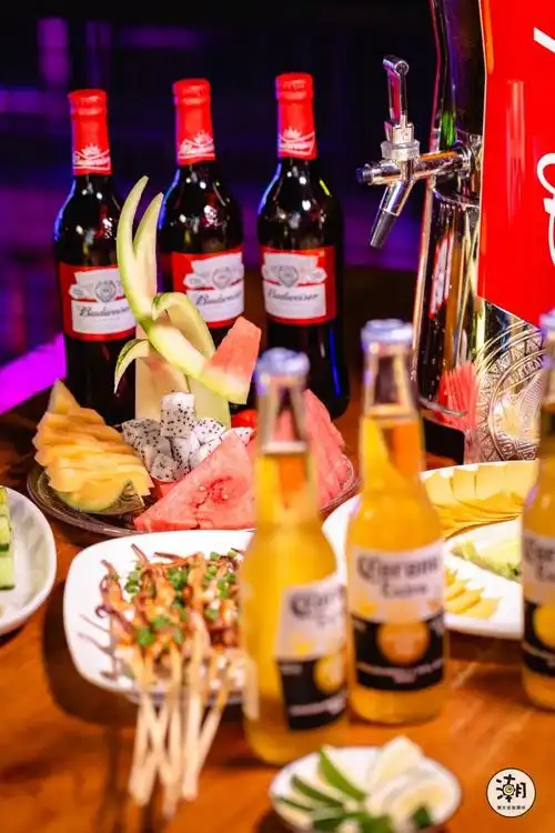 连续10天免费喝酒成都这家连锁酒吧携8家店请你喝个够