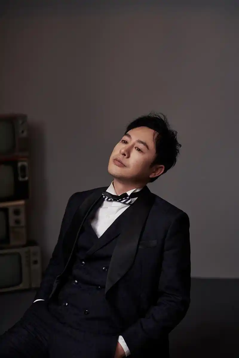 隐秘的角落收官被盛赞的张颂文依然不满意丨人物