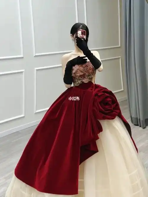 怀旧礼服玫瑰骑士