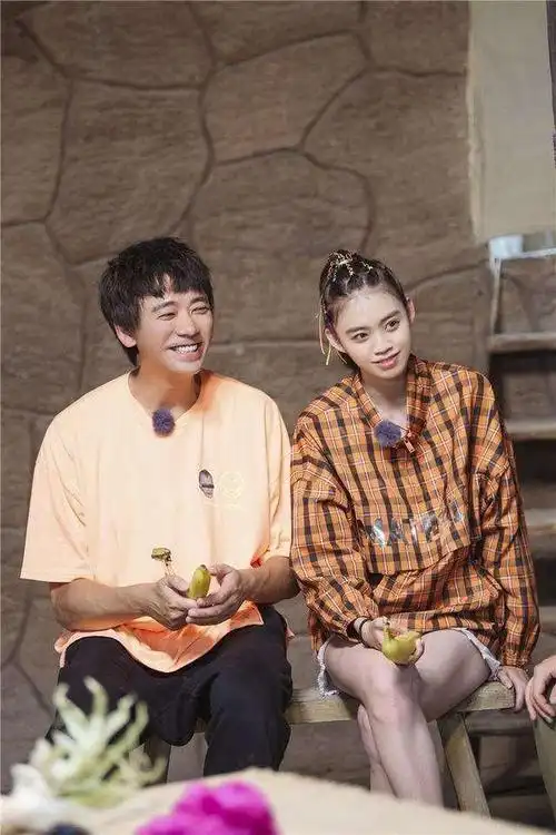 讨论:张钰凰的大女儿好看,还是小女儿好看?