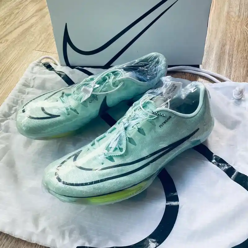 nike air zoom maxfly钉鞋 薄荷绿     - 抖音