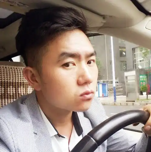 【帅男秀场】裴兴来30岁天蝎座工程建筑