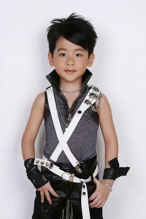 hans ,何泽胜┇小胜小时候帅帅图_何泽胜吧_百度贴吧