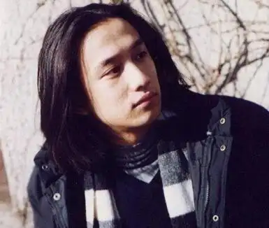 黄磊年轻时不仅是美貌与智慧化身 更是文艺歌手