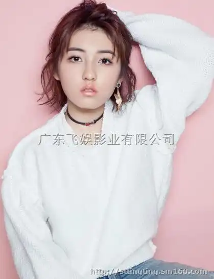 张子枫经纪人 1892879892