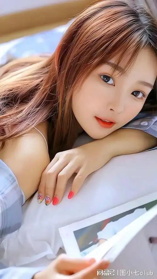 一组高清手机壁纸美女图片