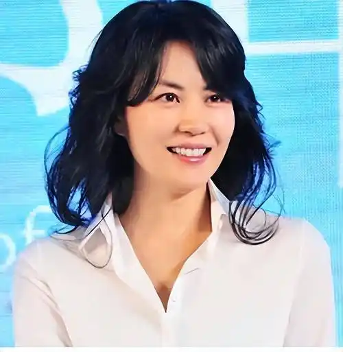 王菲53岁为何不见老?李嫣曝出原因,张柏芝:实在很难做到.