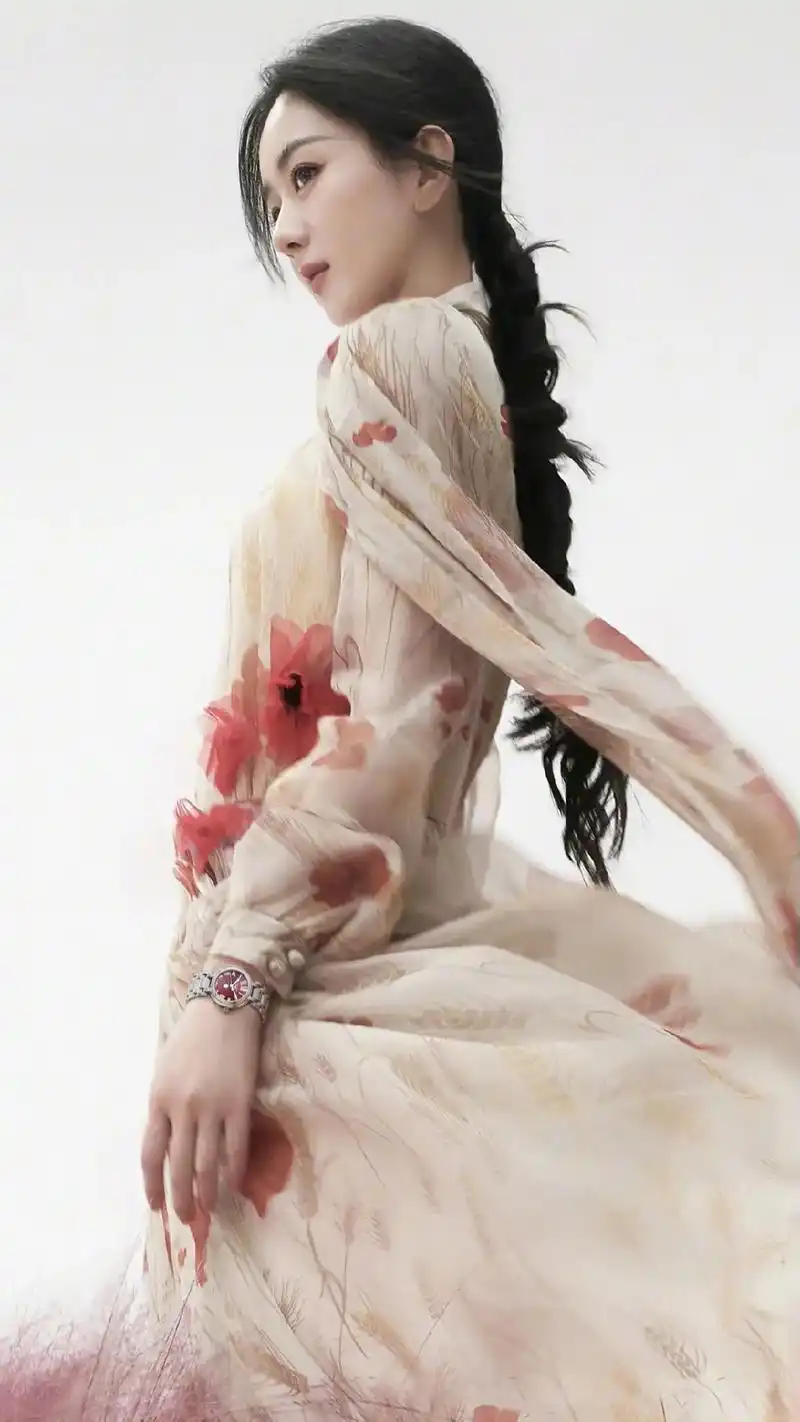 赵丽颖繁花绰影写意大片#赵丽颖时尚芭莎5月刊#你来的时候吹 - 抖音