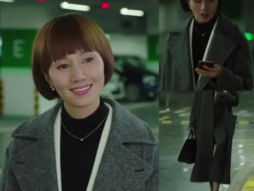 看完我的前半生最大收获是唐晶的大衣搭配现在还是很经典