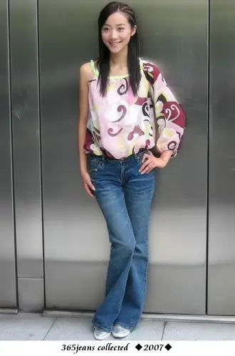 28首发:明星牛仔之大眼美女韩雪性感牛仔裤写真!