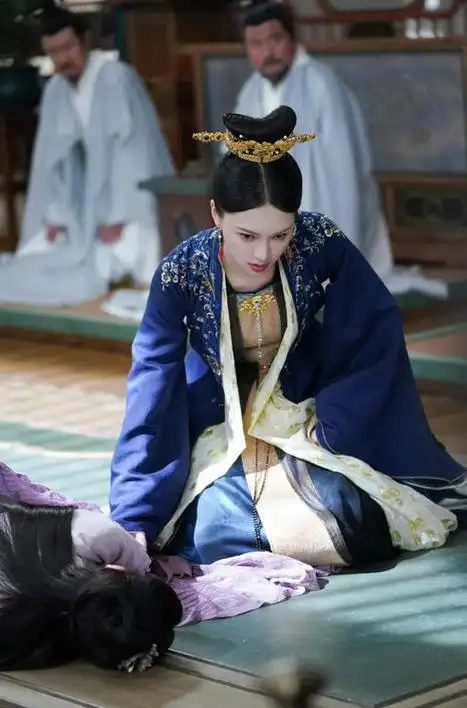 古早校花黄灿灿杀回古装圈,凭长相思2重返热搜,天然美女真能打