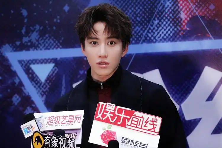 mike想找中国女友妈妈同意并称我们都是中国人