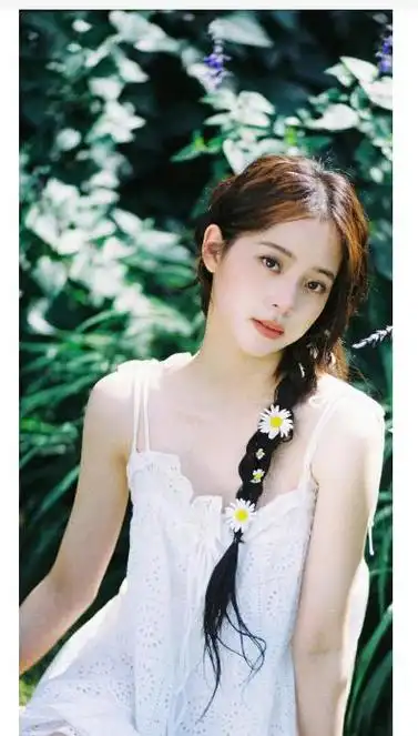 欧阳娜娜,这个名字相信大家都不陌生.