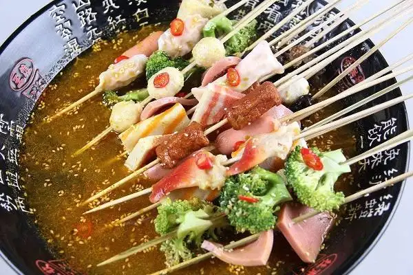 西安串串香旋转小火锅加盟费 串串香旋转小火锅中国目前有多少家加盟