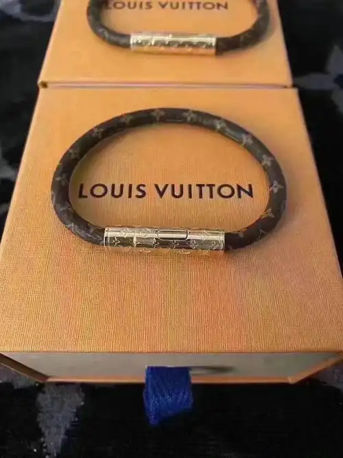 现货78lv老花手环搭配利器78