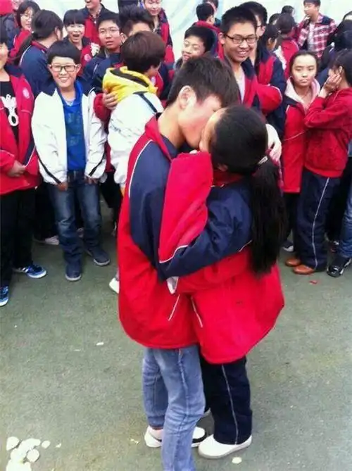 同样是早恋,为什么"学渣"越来越渣,而"学霸"越来越好呢?