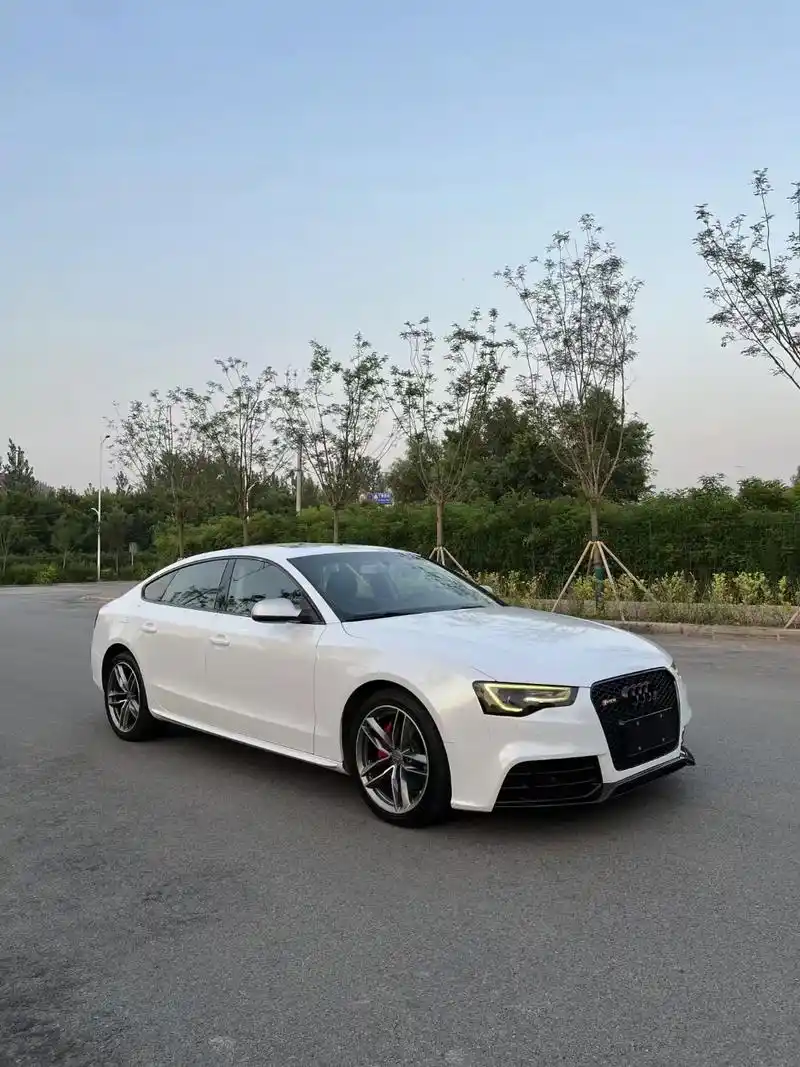 轿跑奥迪a5.新到16年奥迪a5自动2.0t高功,全新套件暴 - 抖音