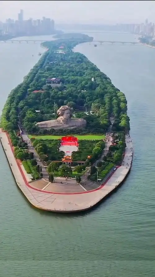 长沙橘子洲,永不沉没的航母,一代伟人指点江山的地方!