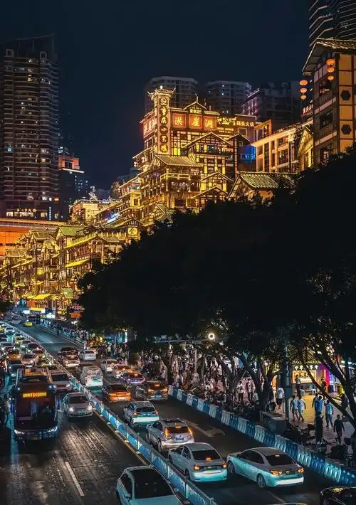 重庆洪崖洞丨一秒闯入宫崎骏的动漫世界