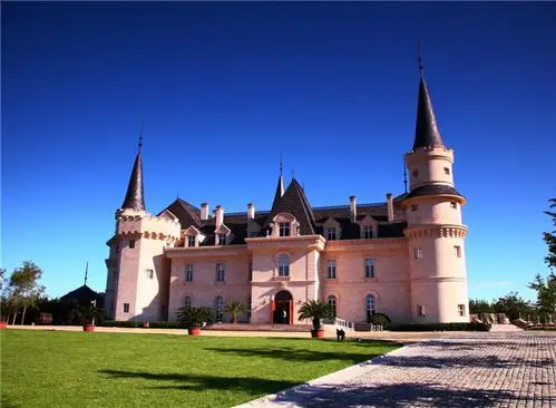 5月14日 张裕爱斐堡酒庄一日游 赏欧式城堡建筑,体验葡萄酒文化.