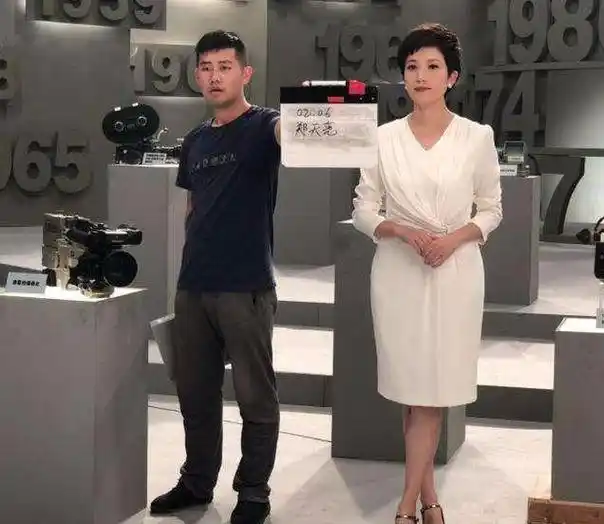 午夜新闻|央视|郑天亮_新浪新闻