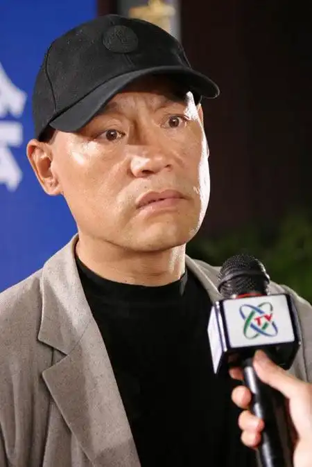 芙蓉花开演员写真巍子1