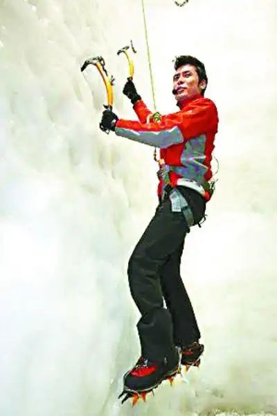 明星跳水节目火了 跳得专业的都是练家子