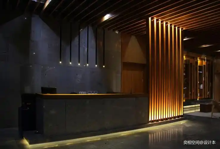 英溪河畔精品酒店前台设计