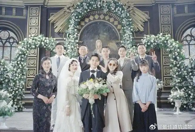 曾舜晞陈都灵孤舟结婚照