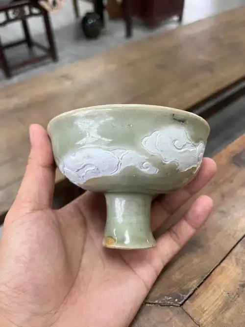 元代龙泉高足杯