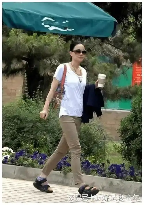 王菲到底有多好看到真实身材后网友怪不得谢霆锋要吃回头草