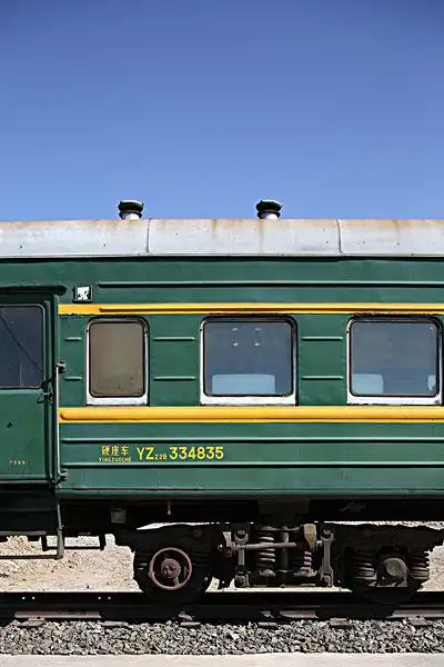 绿皮火车图片_全景网