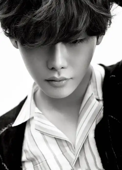 李钟硕图片 李钟硕帅气写真图片