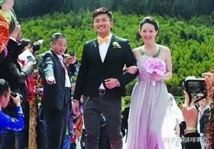 苏有朋还喜欢着赵薇吗?