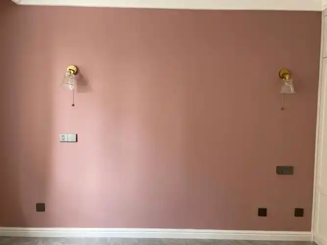 主卧#褐珊瑚  真的超级好看,这个白色的门,金色把手,也是绝绝子#主卧