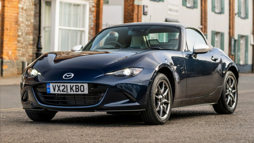 圆你跑车梦,推荐三款高性能,高颜值的平民跑车