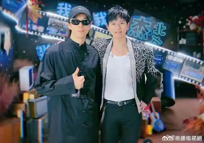 张杰赵丽颖合照