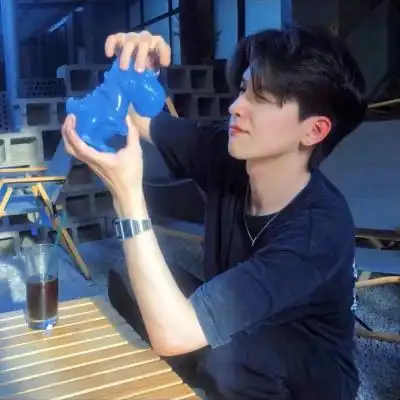 头像男生最火真人帅气图片超酷男生气质真实头像图片