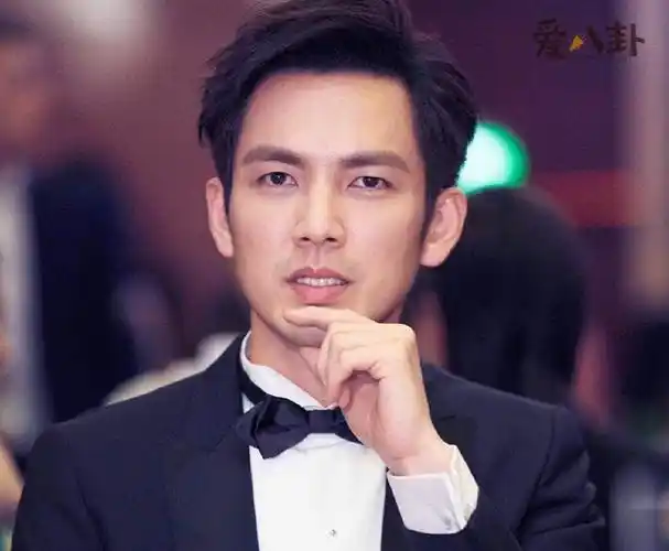 维看邰正宵钟汉良绯闻是怎么回事钟汉良不婚是gay同性恋吗