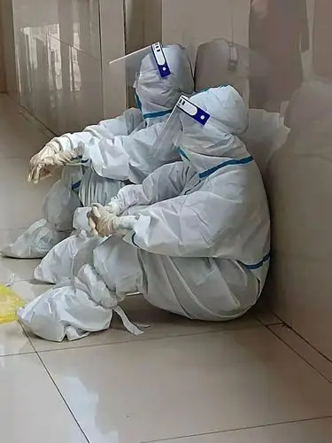 众志成城 抗击疫情——六安市文化馆摄影学员镜头下的抗疫英雄