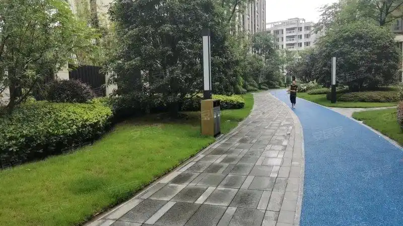 千江凌云凌云峰一期,龙汇路1844号-重庆千江凌云凌云峰一期二手房