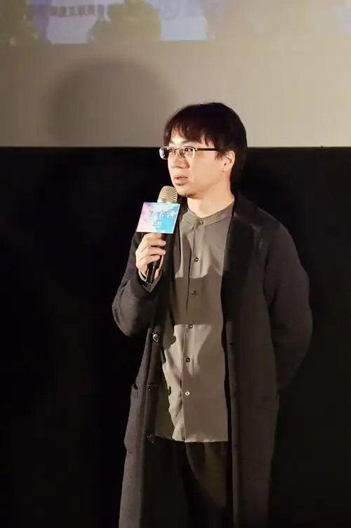 新海诚 生活照 - mtime时光网