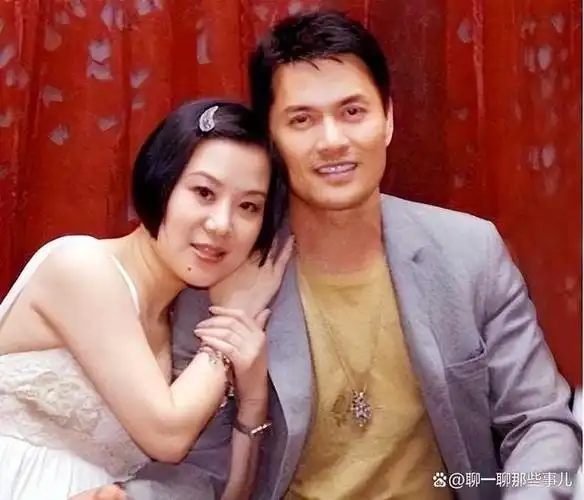 杨小娟:协助吕良伟在落寞时翻身,真实背景是内地商业