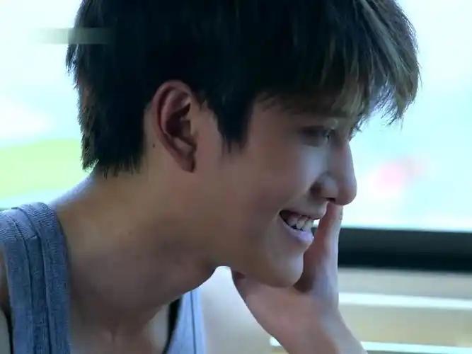 泰国人气帅哥mike高清帅气图片