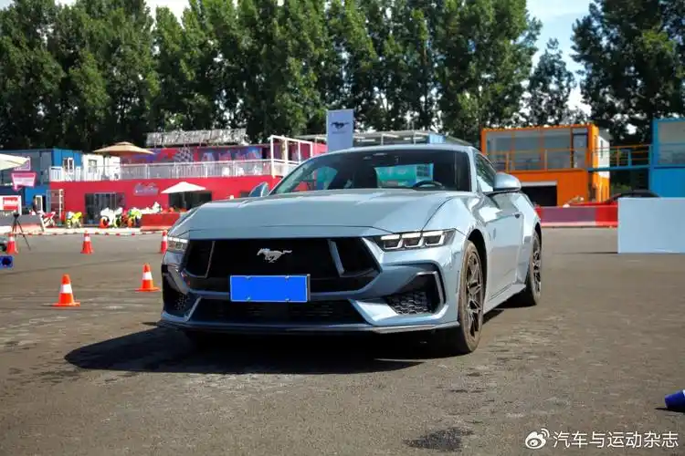 飞驰人生从美式传奇性能跑车全新福特mustang开始