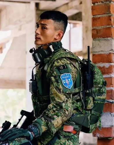 关注电视剧《利刃出击》热播刘思博既"猛"又"萌"引关注